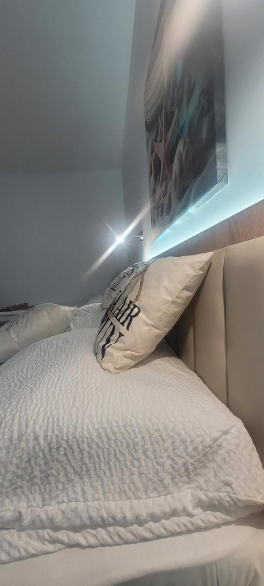 Csaladi Kikoeto Apartman Gyula Ngoại thất bức ảnh