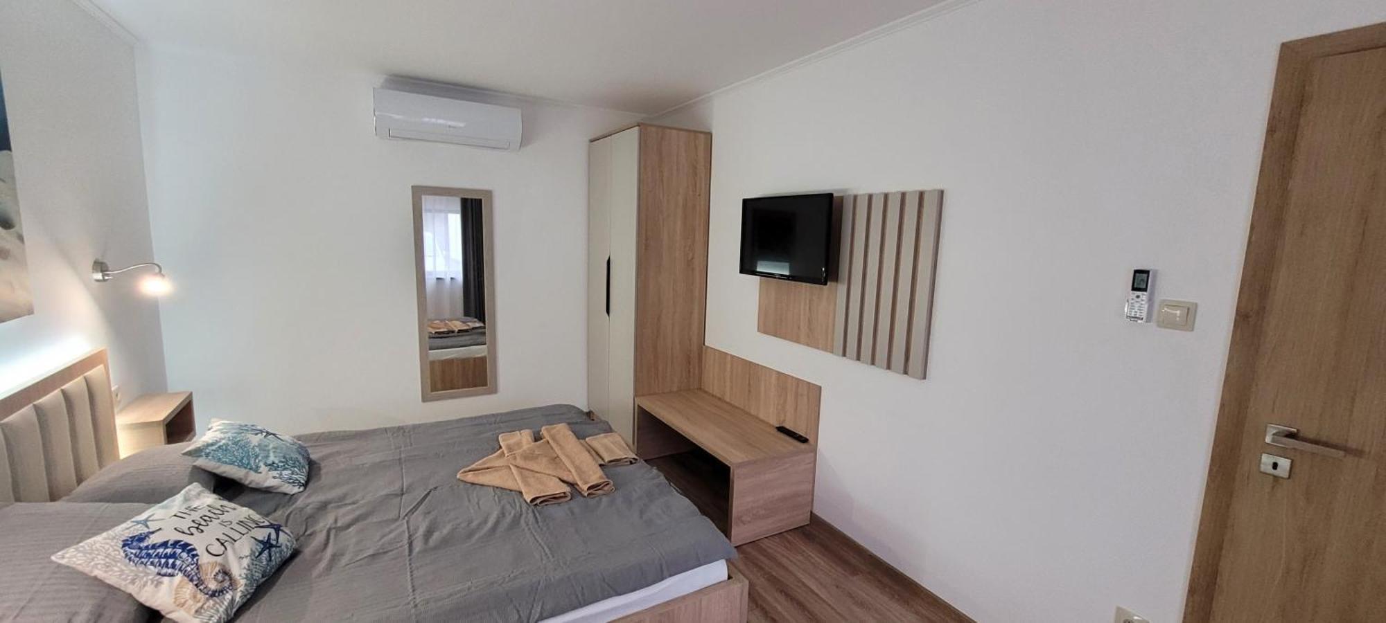 Csaladi Kikoeto Apartman Gyula Ngoại thất bức ảnh